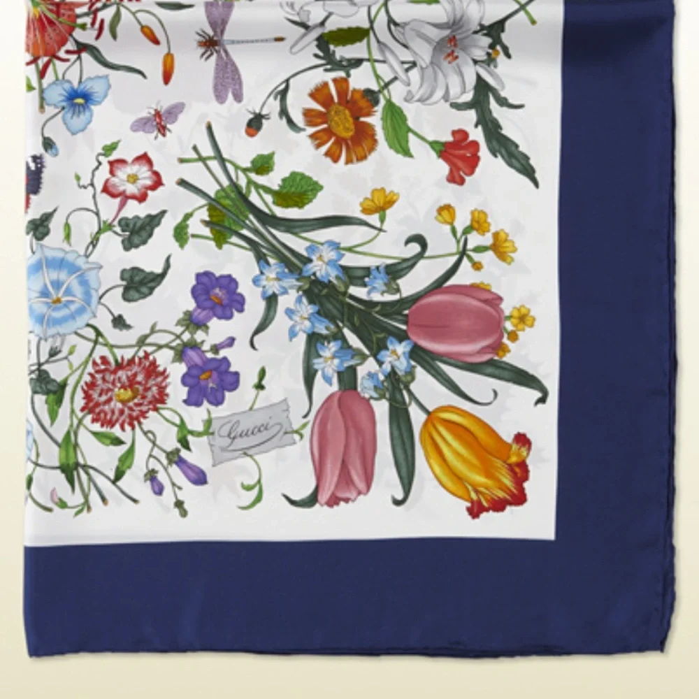 Gucci Scarf Iconic Floral Print Multicolor Blue Silk Wrap with Gucci box